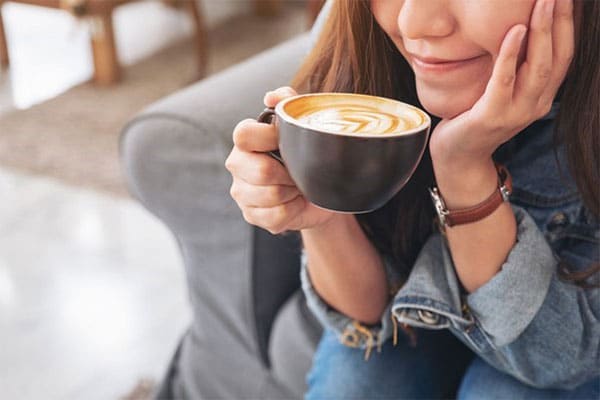 بهترین زمان خوردن قهوه برای درس خواندن