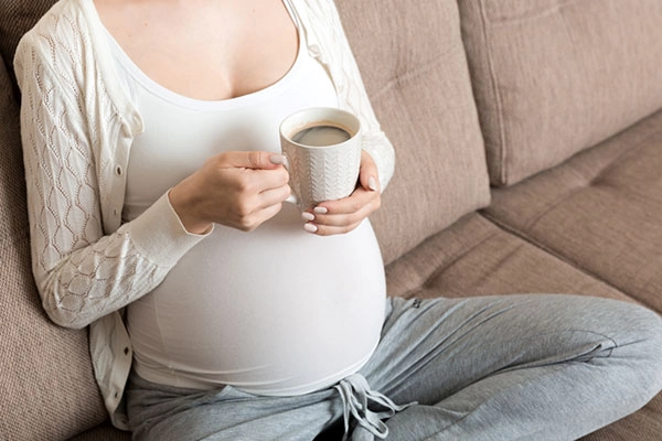 قهوه برای زن باردار ضرر دارد