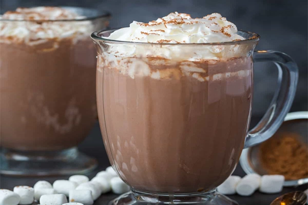 طرز تهیه هات چاکلت کلاسیک با پودر کاکائو