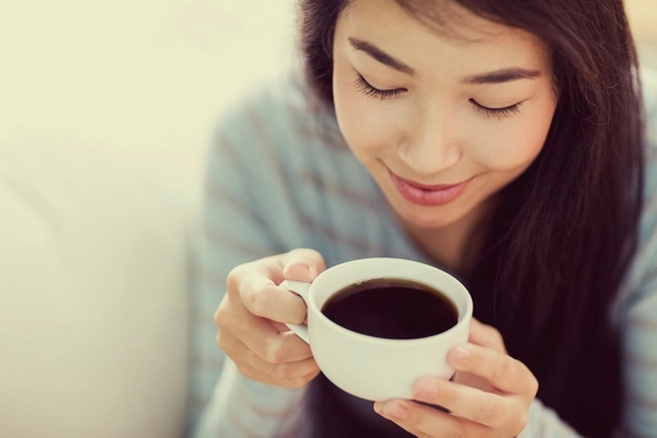 عوارض قهوه برای زنان